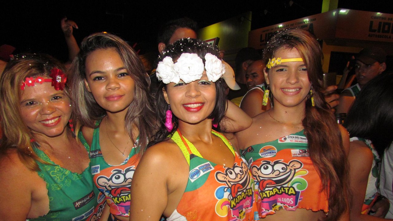 Prévia carnavalesca é iniciada com ‘Bloco Katapulta’ em Palmeira