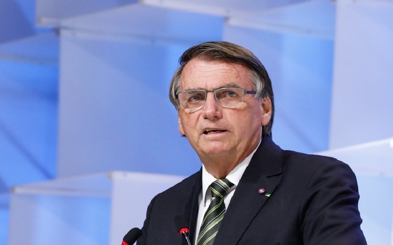 Bolsonaro chega à Polícia Federal para depor sobre joias sauditas