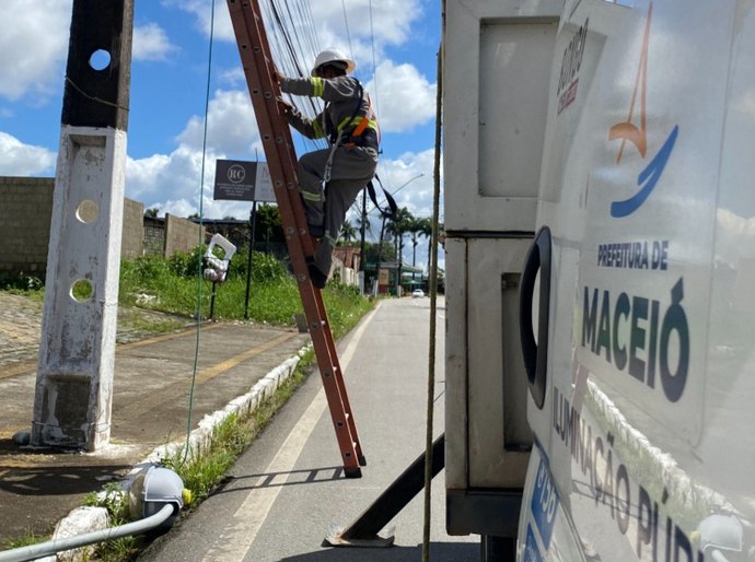 Central telefônica da Ilumina Maceió é restabelecida para atendimento à população