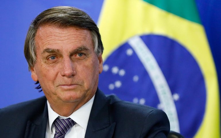 Sem provas, PL diz que Bolsonaro venceu e pede anulação de votos de urnas