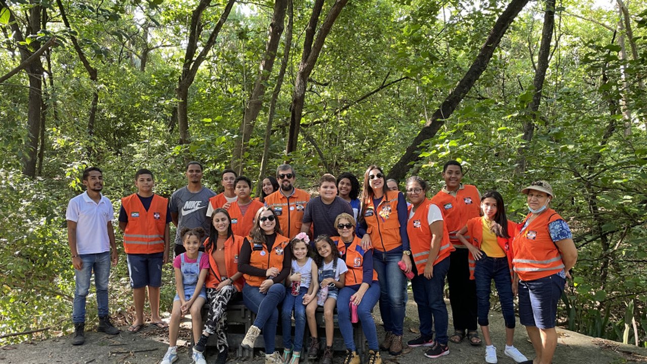 Núcleos Comunitários Mirins da Defesa Civil de Maceió participam de passeio ecológico no Pontal da Barra
