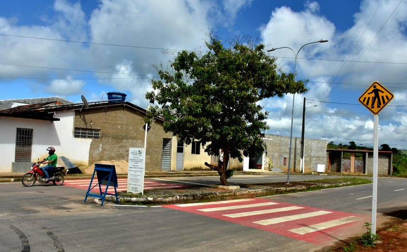 Programa Pró-Estrada beneficia famílias em Santana do Mundaú