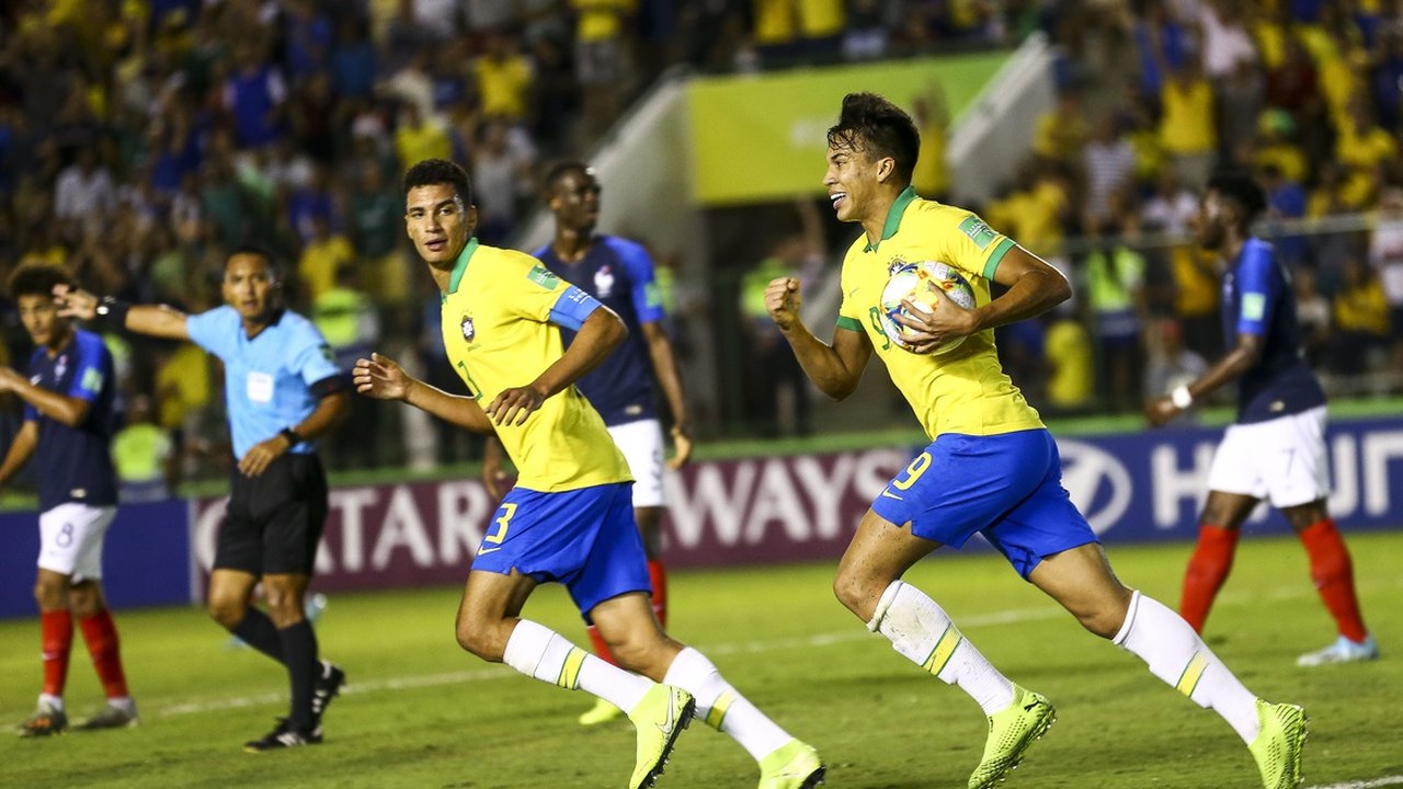 Joia do Flamengo brilha, mas Brasil sofre 'apagão' e leva virada do Irã ndo Mundial Sub-17