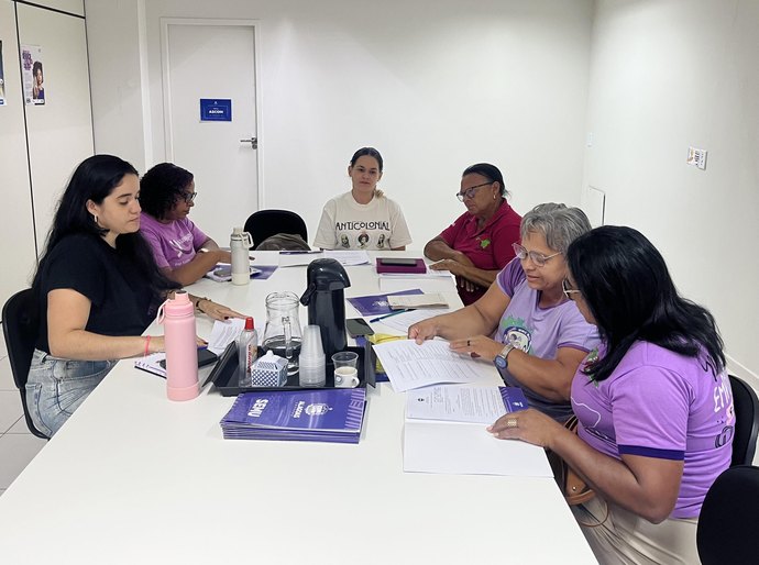 Secretaria da Mulher e movimentos femininos alinham reestruturação de Fórum