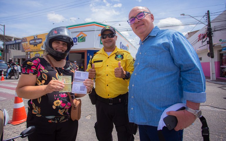 SMTT promove blitz educativa com participação do Detran/AL