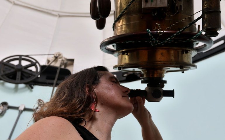 Produção científica brasileira volta a crescer em 2024