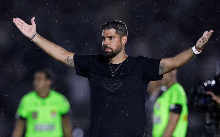 Corinthians demite o técnico António Oliveira após derrota para o Palmeiras