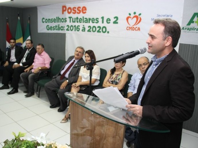Prefeitura empossa 10 novos conselheiros tutelares em Arapiraca