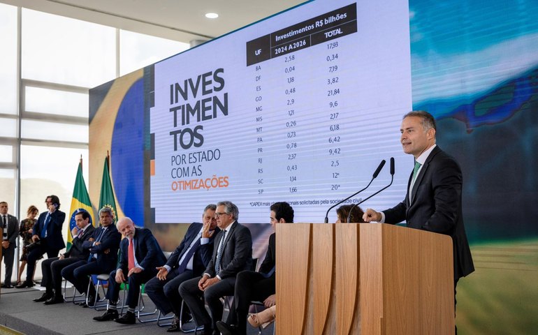 Otimizações podem gerar R$ 110 bi para retomada de obras em importantes rodovias do país, destaca Renan Filho em evento com Lula