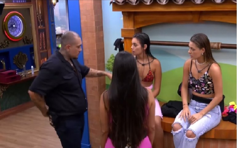 Madrugada do 'BBB 24' é recheada de ameaças de desistência, brigas e gritaria após Sincerão
