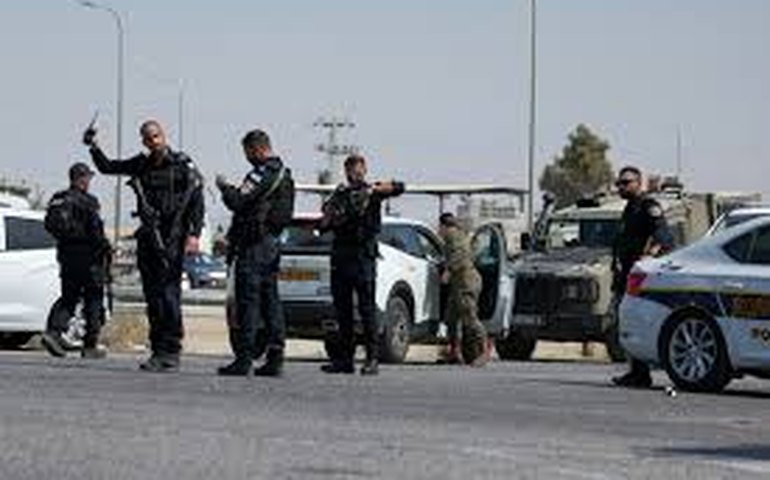 Motorista de caminhão mata três israelenses a tiros na fronteira entre Cisjordânia e Jordânia