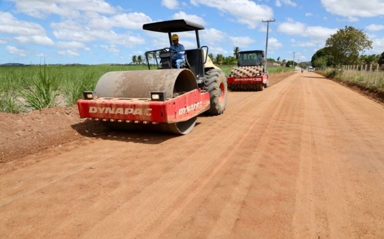 Zona rural de Junqueiro terá estrada pavimentada e população comemora