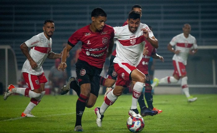 CRB venceu Brasil de Pelotas no Estádio Rei Pelé, em Maceió