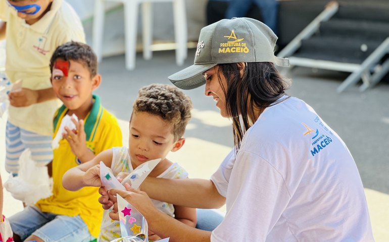 Alurb leva serviços e lazer ao conjunto Dubeaux Leão, nesta sexta-feira (10)