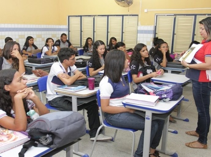 Secretaria de Educação publica concurso de remoção para professores
