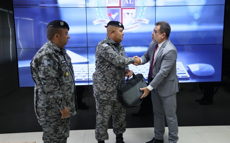 Ministério Público doa equipamentos de informática para a Polícia Militar e Conselho de Segurança