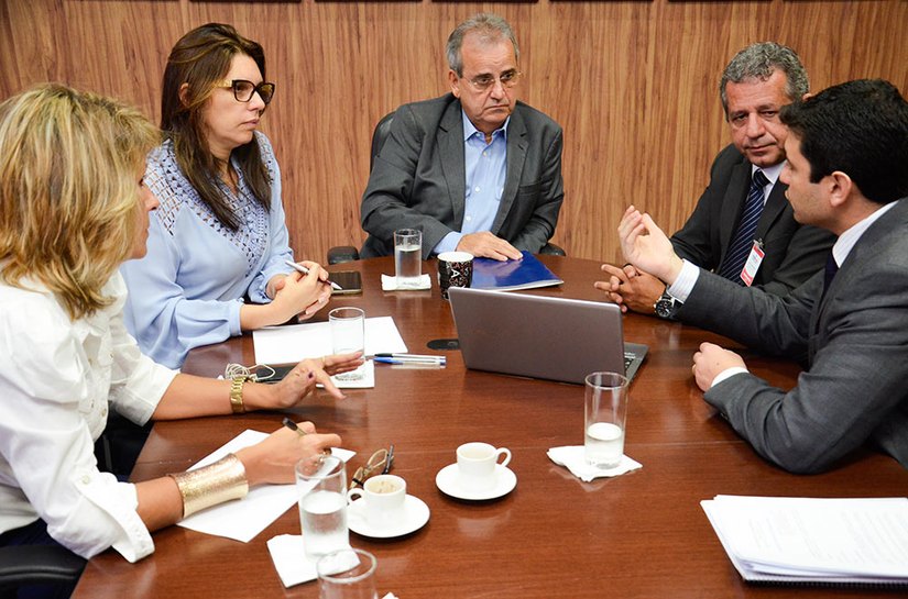 Otávio Lessa recebe proposta de indicador de efetividade de operações de investimento público