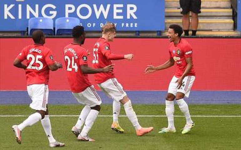 Manchester United supera o Leicester e garante vaga na Liga dos Campeões