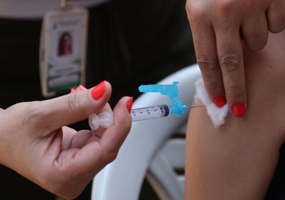 Lei define regras para vacinação em estabelecimentos privados