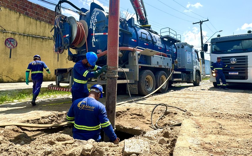 Manutenção da rede de drenagem chegou a mais de 50 ruas em fevereiro