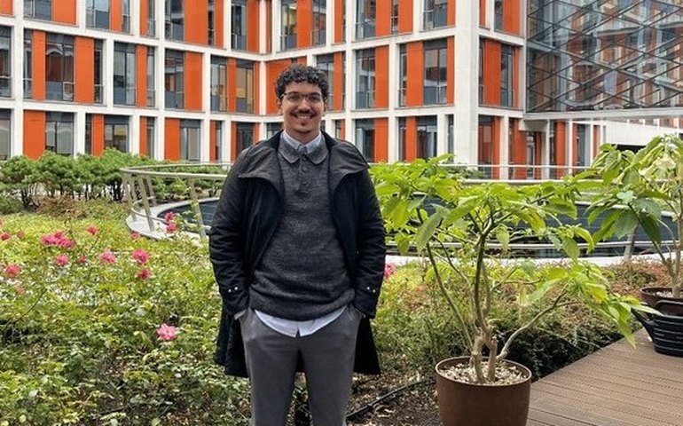 Egresso da Ufal publica estudo de alto impacto sobre fenômeno da superradiância