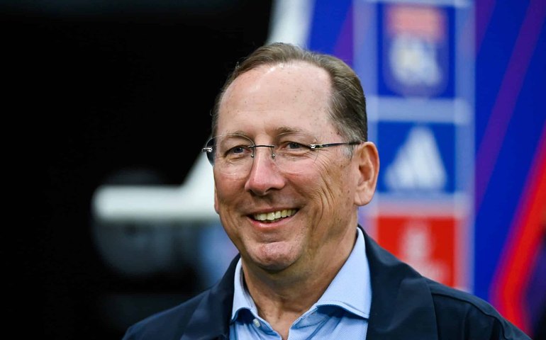 Textor, do Botafogo, é absolvido pelo STJD após omissão de supostas provas contra árbitros