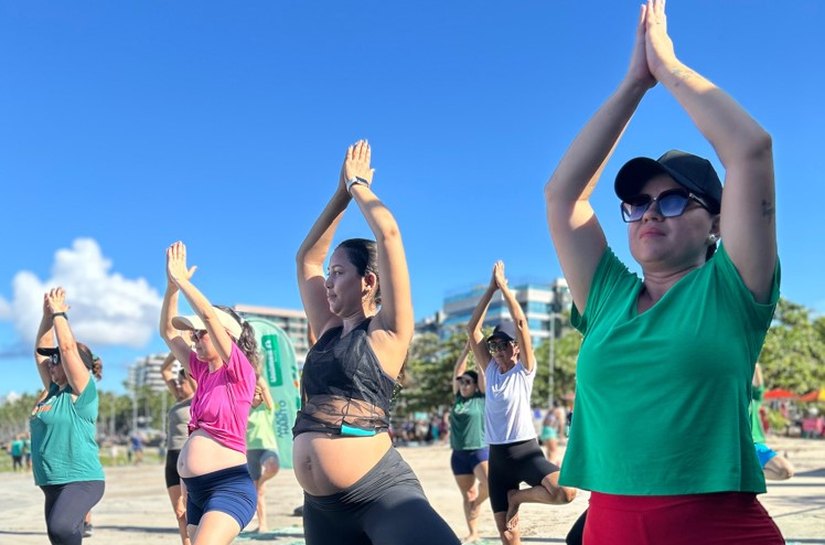 Unimed Maceió promove manhã de bem-estar e incentivo a hábitos saudáveis na orla da Ponta Verde
