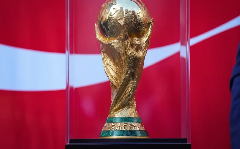 Ingressos absurdamente caros para os primeiros jogos da Copa do Mundo ainda estão à venda para o público em geral