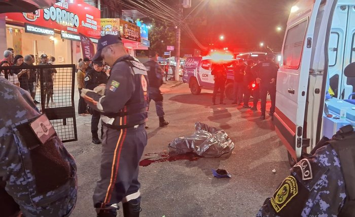 vítima que morreu foi atingida por duas facadas vítima que morreu foi atingida por duas facadas