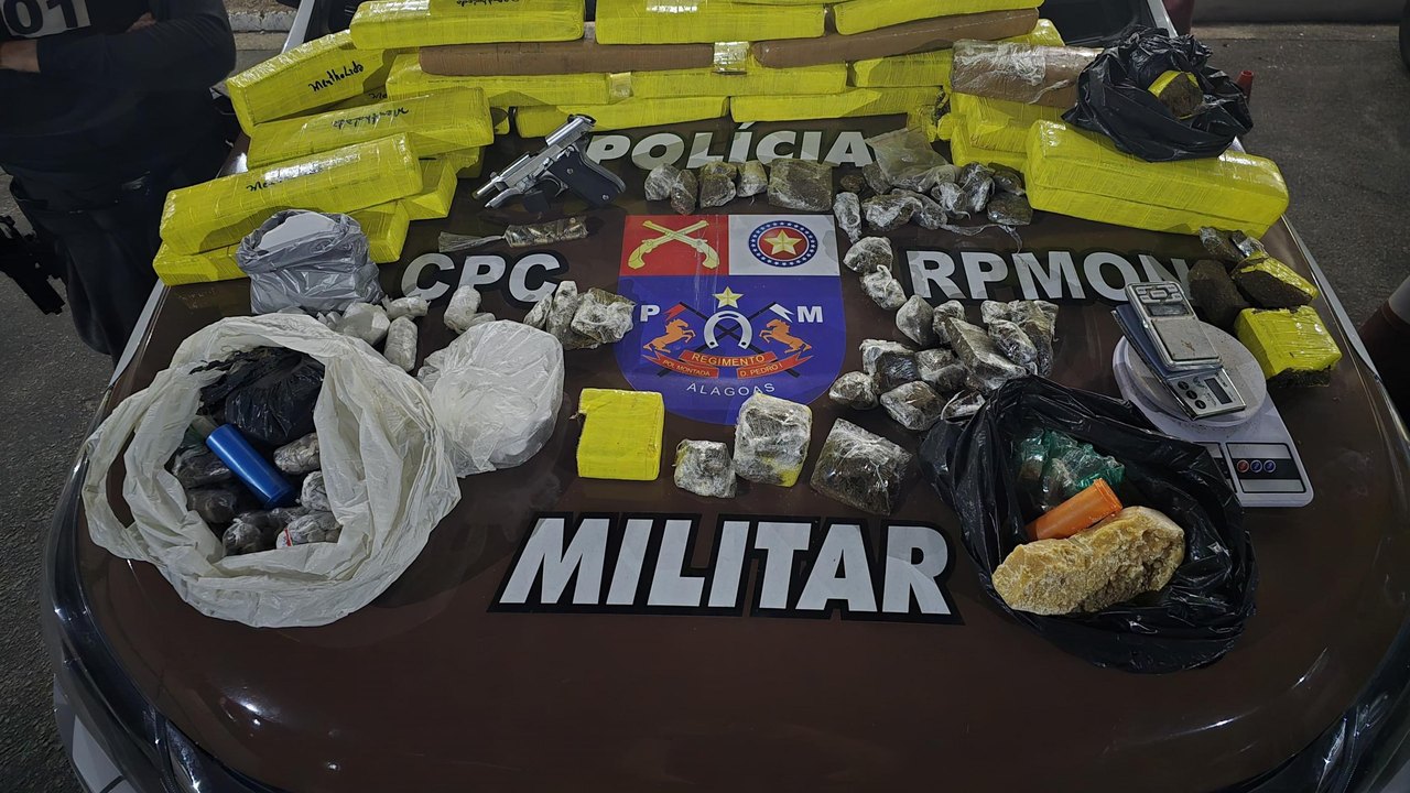 PM registra 16 armas de fogo e quase 80 quilos de drogas apreendidas na última semana em Alagoas