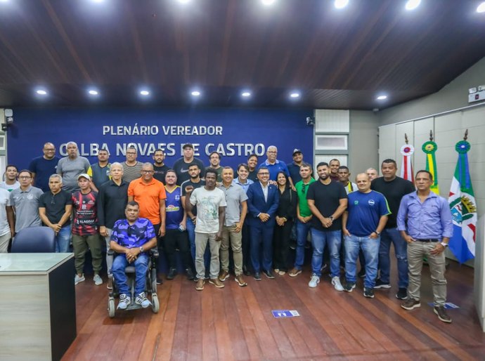 Audiência debate demandas das escolinhas sociais de futebol nas periferias de Maceió