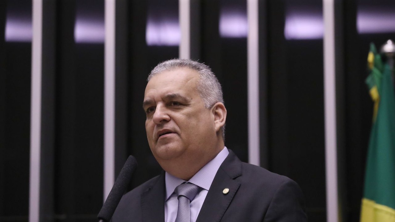 Inimputáveis por doença mental que cometerem crimes hediondos devem ser internados compulsoriamente