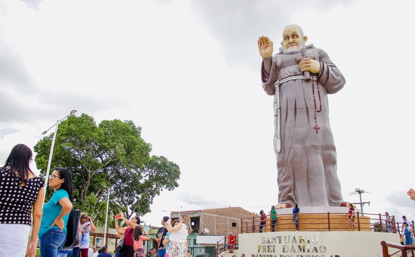 Romaria de Frei Damião inicia em 31 de maio e deve reunir milhares de romeiros em Palmeira