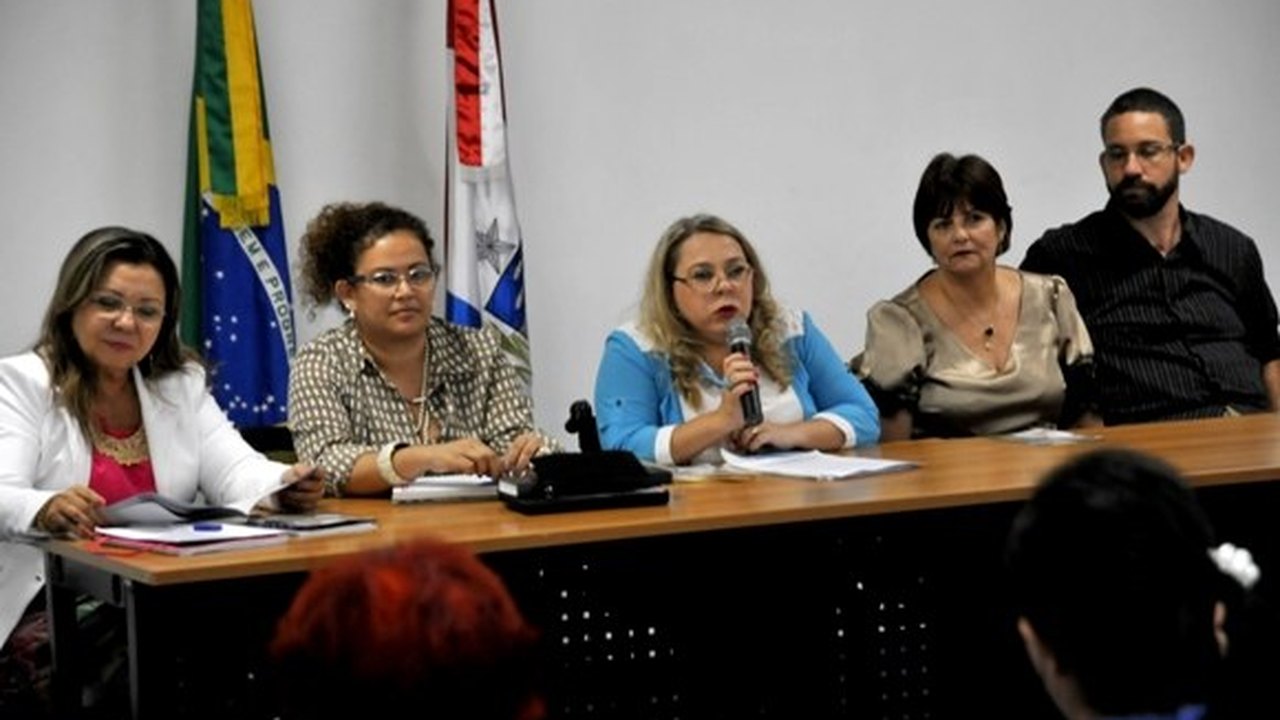 Secretaria fomenta debate sobre presença feminina na sociedade