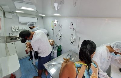 Castramóvel inicia atendimentos no Benedito Bentes