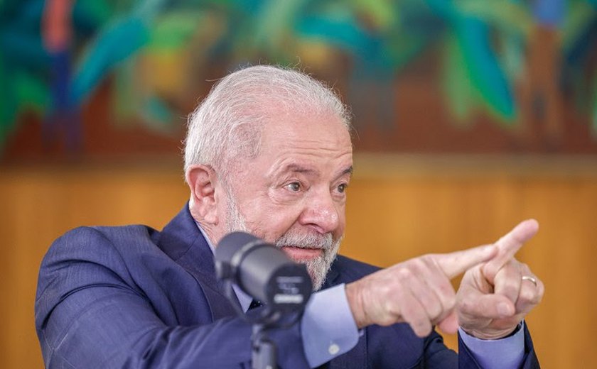 Em reunião com presidente do Paraguai, Lula conversa sobre Ponte da Integração