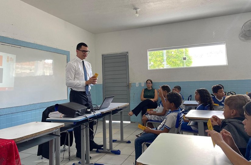 Juízes orientam estudantes sobre combate ao abuso e à exploração sexual