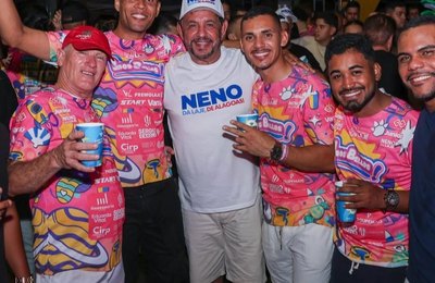 Neno da Laje surge forte no Carnalaje e sinaliza disputa nas eleições deste ano