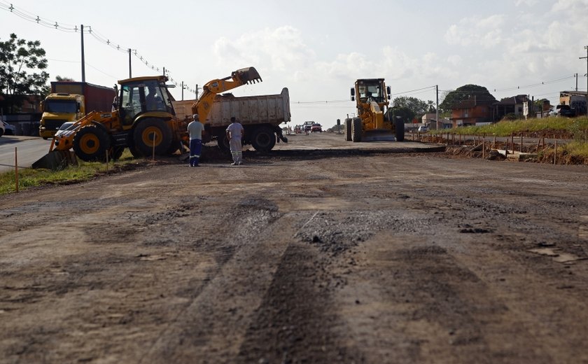 INCC/Sinapi fica em +0,25% em abril ante alta de 0,35% em março, diz IBGE