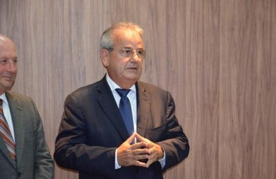 Otávio Lessa é empossado presidente do TCE e promete trabalhar em clima de harmonia 