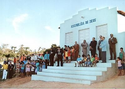 Igreja reunida em Mata Grande