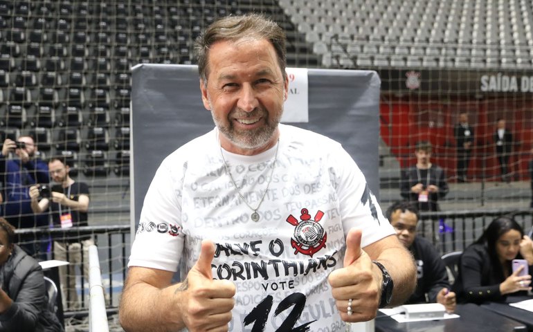 STF nega habeas corpus que anularia denúncias contra Augusto Melo no Corinthians