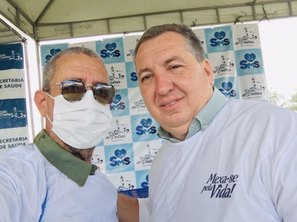 Com o prefeito reeleito Henrique Vilela