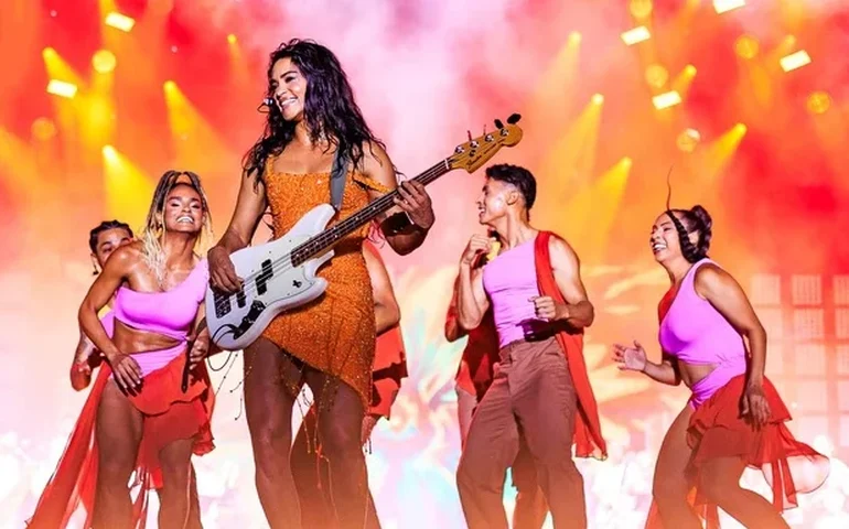 Lucy Alves lança primeiro DVD gravado na Praia de Tambaú, em João Pessoa