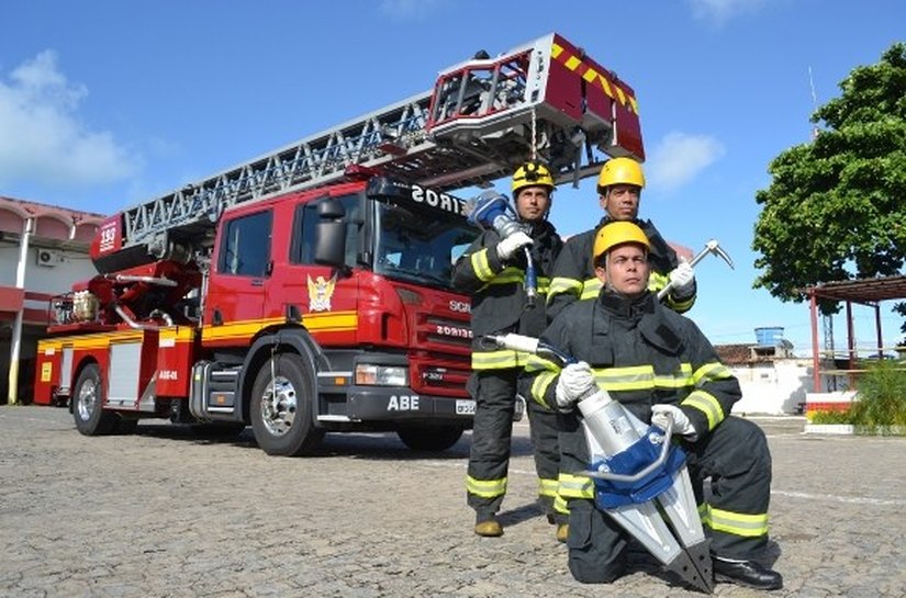 Solenidade marca 68 anos do Corpo de Bombeiros de Alagoas