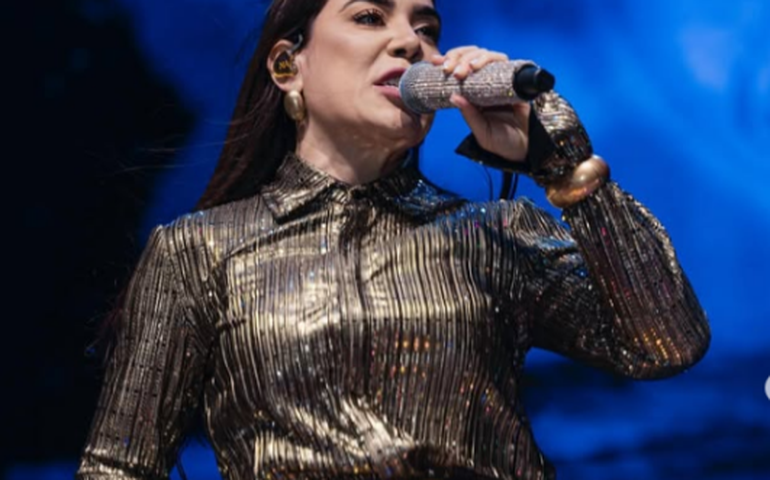 Naiara Azevedo anuncia primeiras participações do DVD “Naiara15”