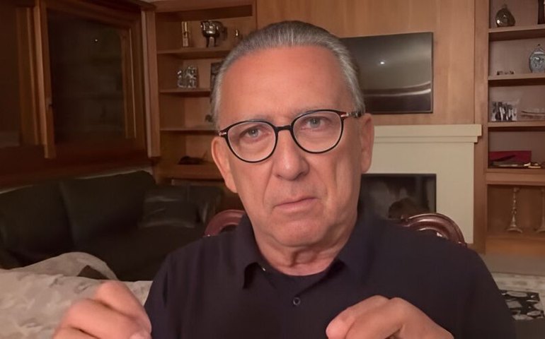 Galvão Bueno se diz 'preocupado' com a seleção: 'Não pode jogar de igual para igual com os EUA'