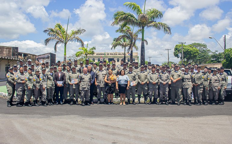 Polícia Militar realiza formatura do Curso Básico de Licitações e Contratos Administrativos