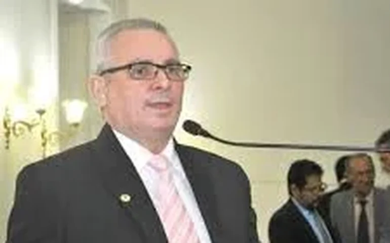 Pastor João Luiz renuncia ao mandato na Câmara de Maceió oito dias após posse