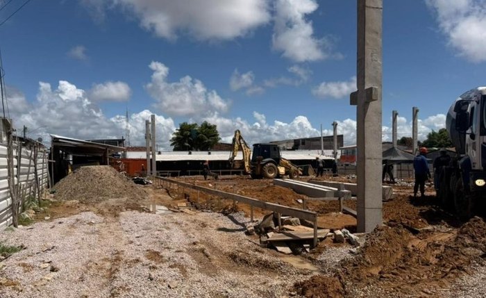 Obras do mercado do Jacintinho